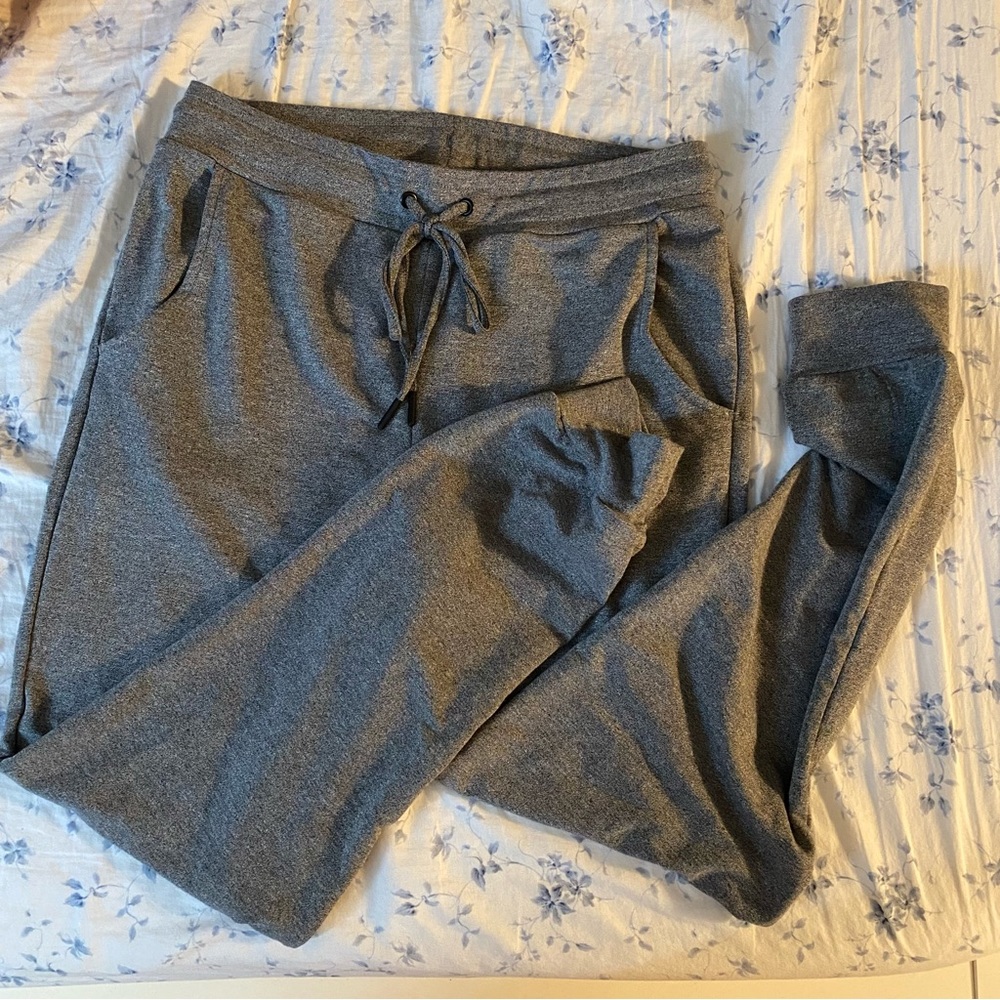 Buffbunny undead collection joggers -Heather grey - size medium